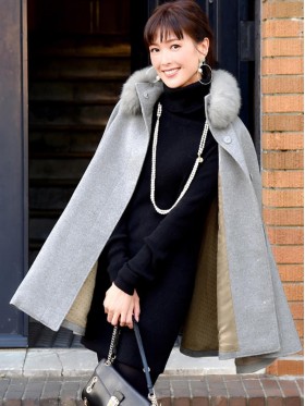 Faux Fur Collar Hidden Button Sleeveless Cape