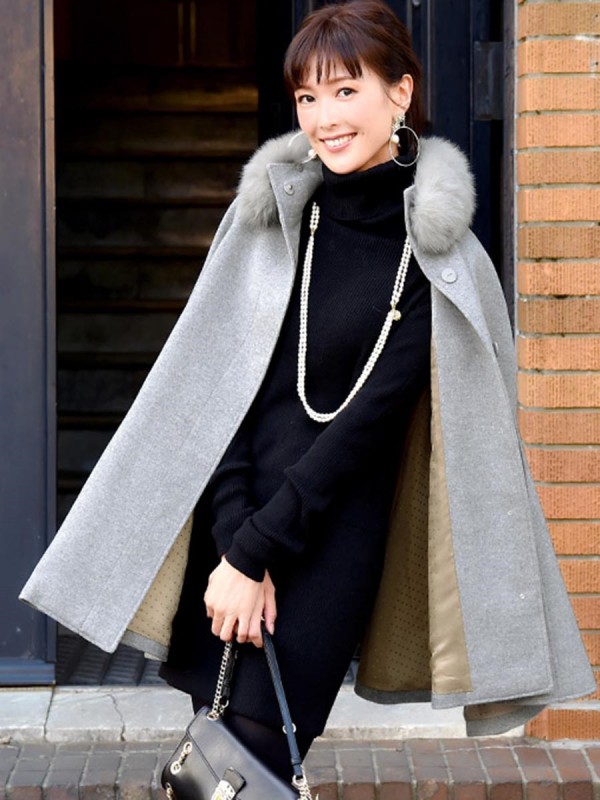 Faux Fur Collar Hidden Button Sleeveless Cape