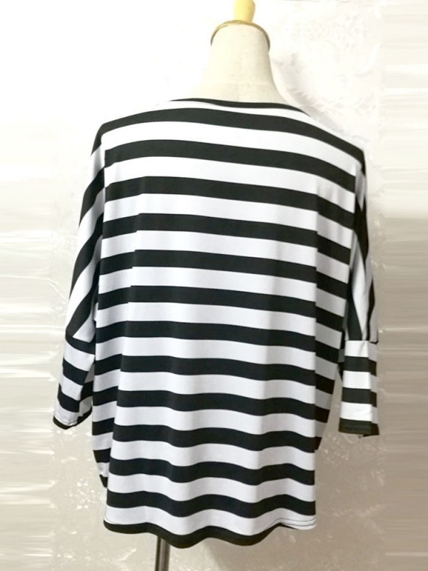 Bat Sleeve Stripe T-shirt